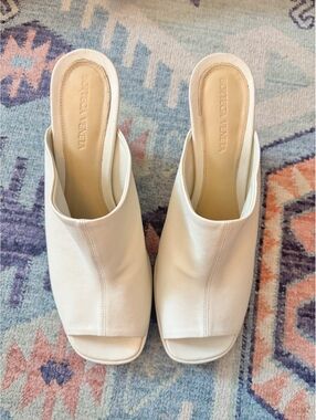 Bottega Veneta Ivory Leather Peep Toe Mule Heels